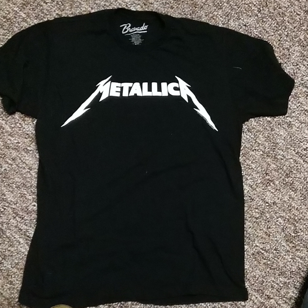 - Men's xxl Metallica t-shirt
